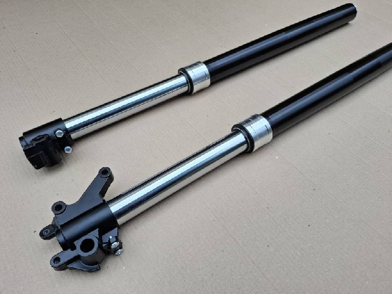 Передние амортизаторы Regulmoto Sport 003 (2020/23)