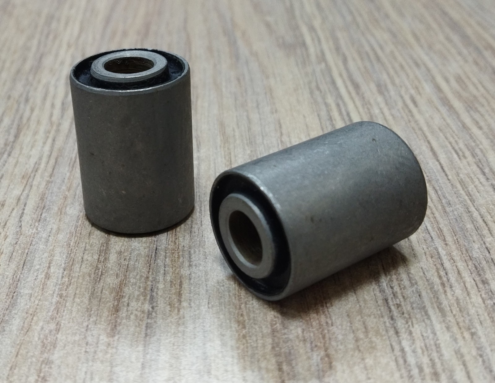 Сайлентблоки 2 шт L=51 D=25 d=14 Racer Panther маятник