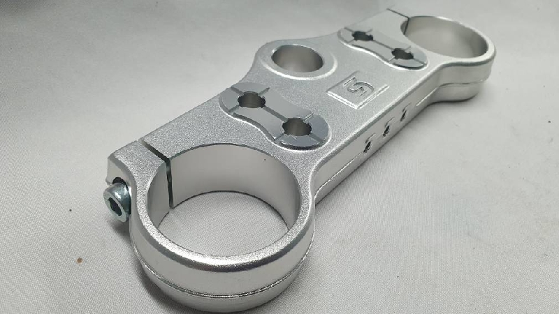 Траверса верхняя Regulmoto Seven