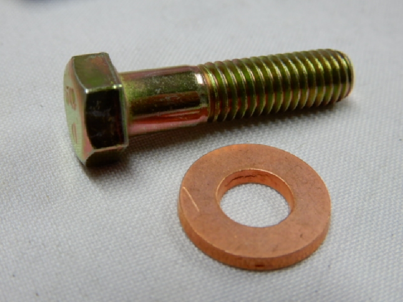 Болт d=8 мм L=32 мм для крепления коромысел