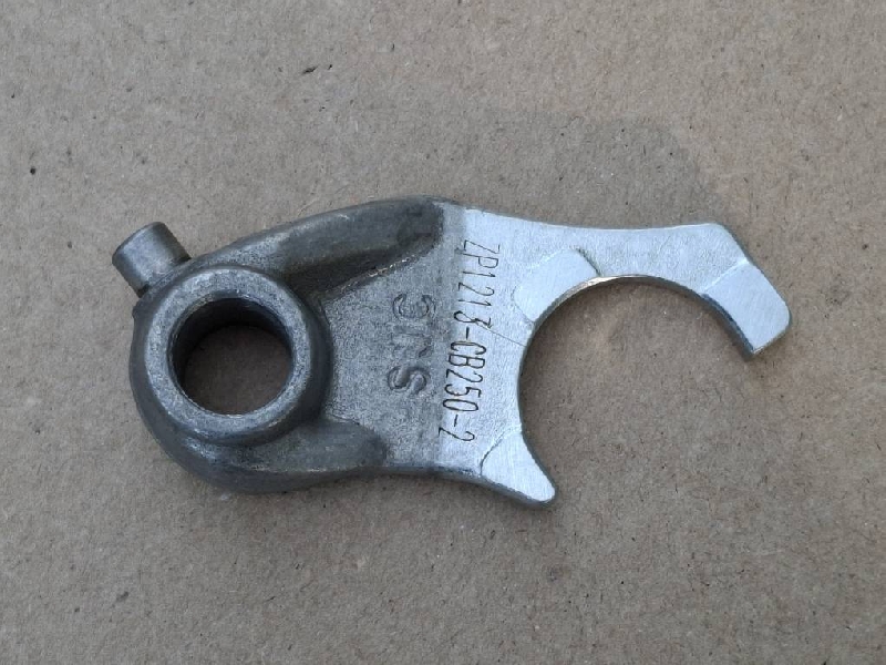 Вилка КПП BSE ZS174MN-5A правая