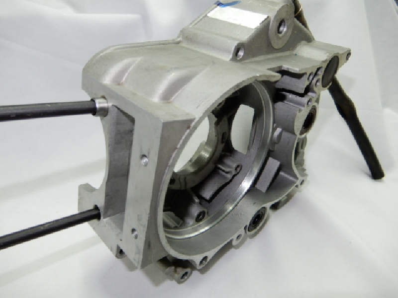 Картер левый YX160