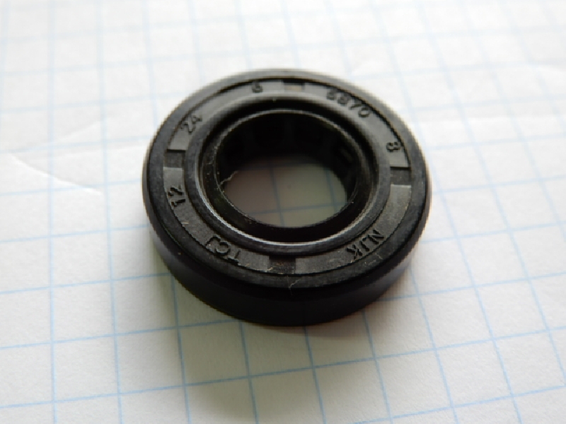 Сальник 177MM (12-24-6) черный