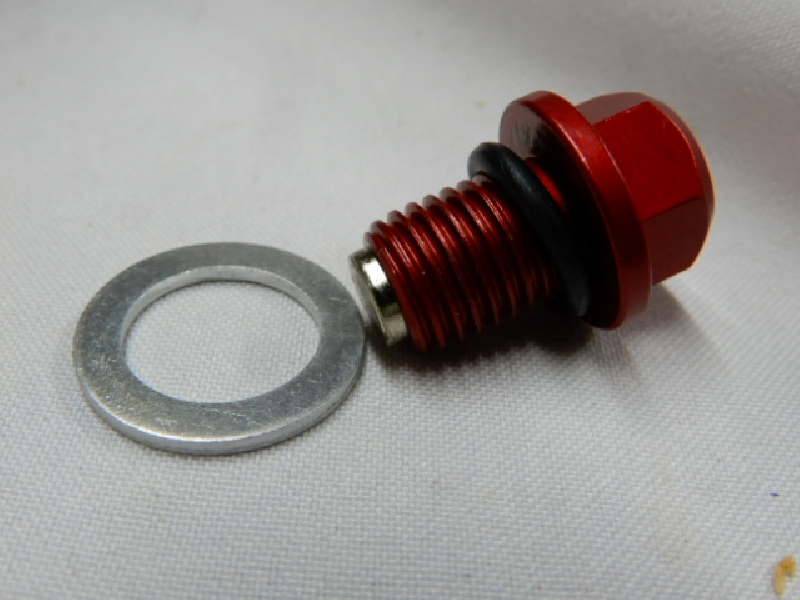 Болт с магнитом для слива масла красный (d=12) 153,156,160,164,165,166,167,169,170,172 ,174