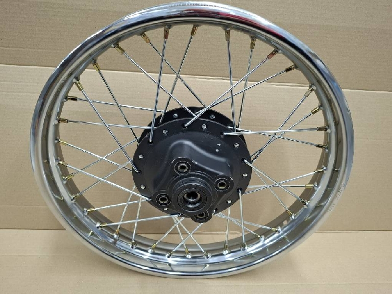 Колесо IRBIS TTR 250 R заднее (R=18) хром с черной ступицей