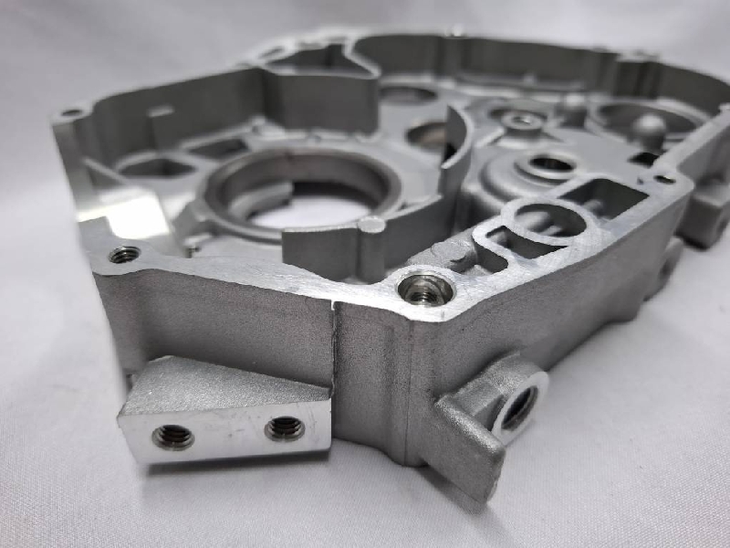 Картер правый YX160