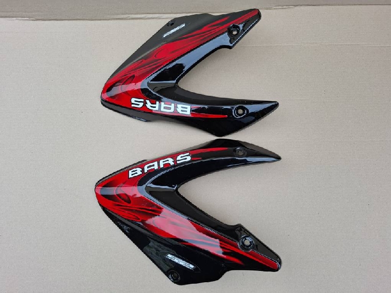 Пластик на бак Motoland XR 250 Enduro левый + правый (черно красный) 2018