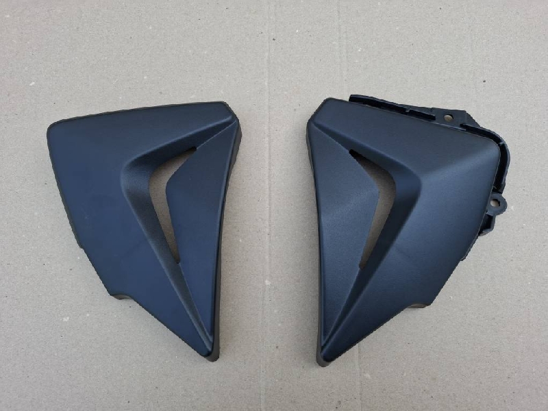 Пластик центральный боковой Motoland X3, GR2 (левый и правый)