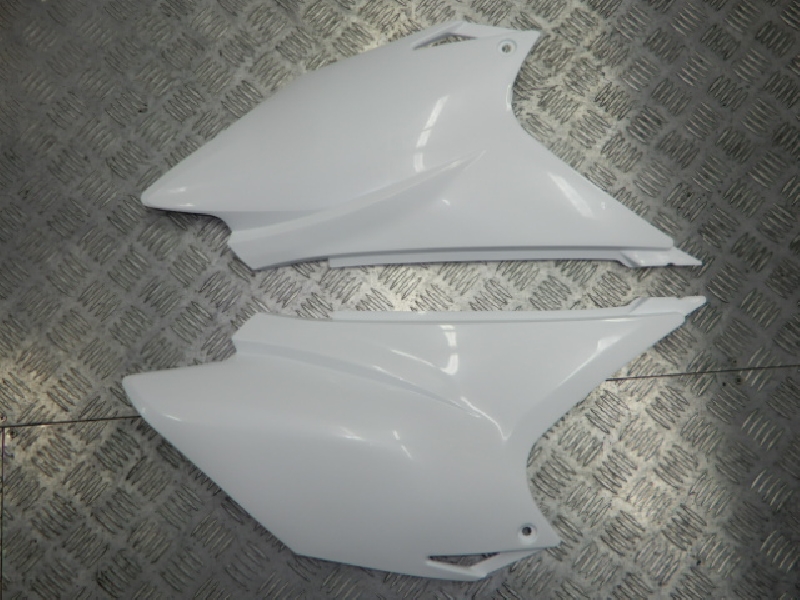 Пластик задний боковой левый + правый Kayo T2-G , ATAKI S003