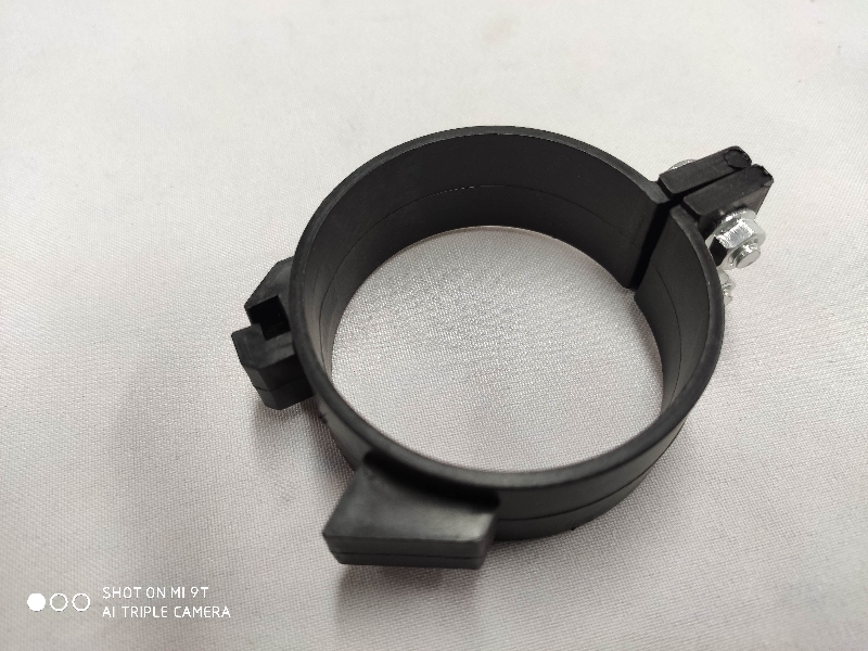 Кронштейн черный