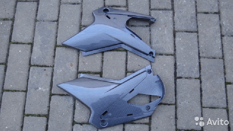 Пластик центральный Motoland 250 XR Enduro (2020 год) (аккумуляторный отсек) левый + правый