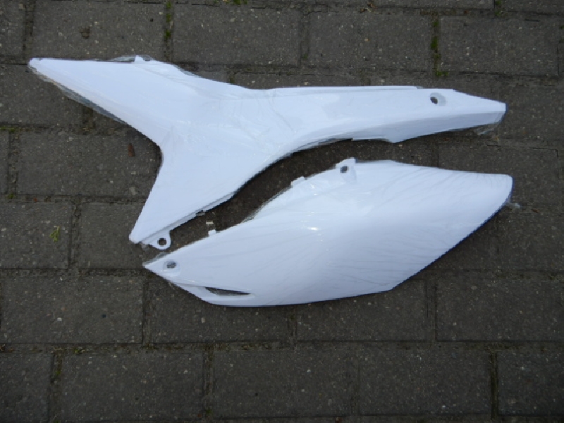 Пластик боковой задний Motoland XR 250 левый ( два элемента) BSE