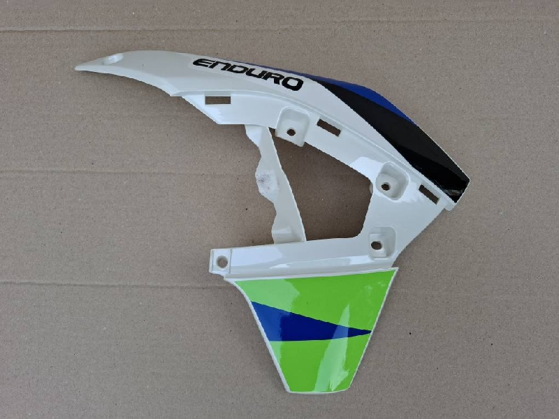 Пластик на бак Racer RC300-GY8A Enduro 300 (передний правый зеленый)