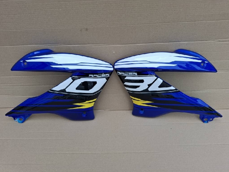 Пластик на бак Wells zt250-xt левый + правый