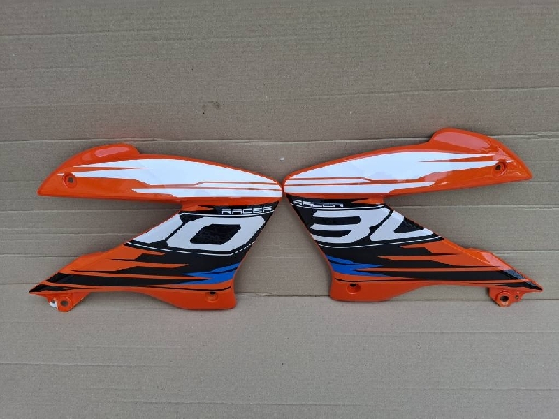 Пластик на бак Regulmoto Grizzly 300 левый и правый