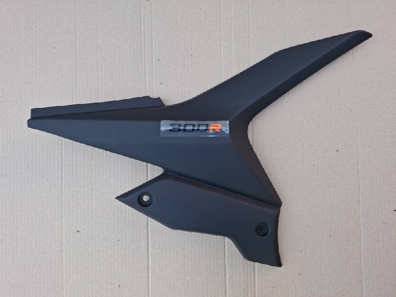 Облицовка боковая Racer RC300-GY8V XSR правая