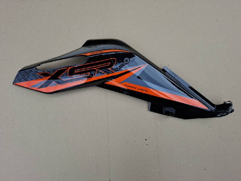 Облицовка бензобака Racer RC300-GY8V XSR левая