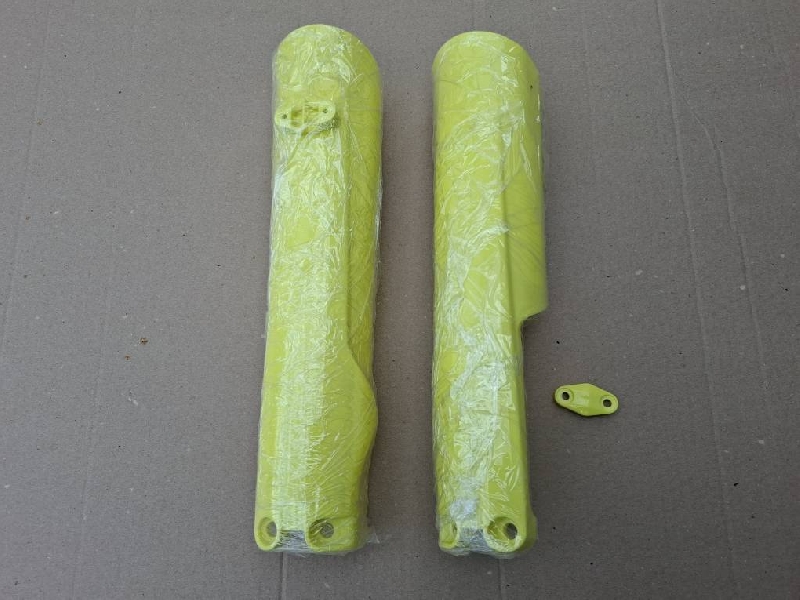 Защите перьев NIBBI N300 (СB300RL), KTM 2023-2025 левая и правая