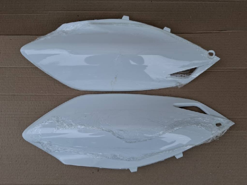 Пластик задний боковой Avantis FX250 левый + правый