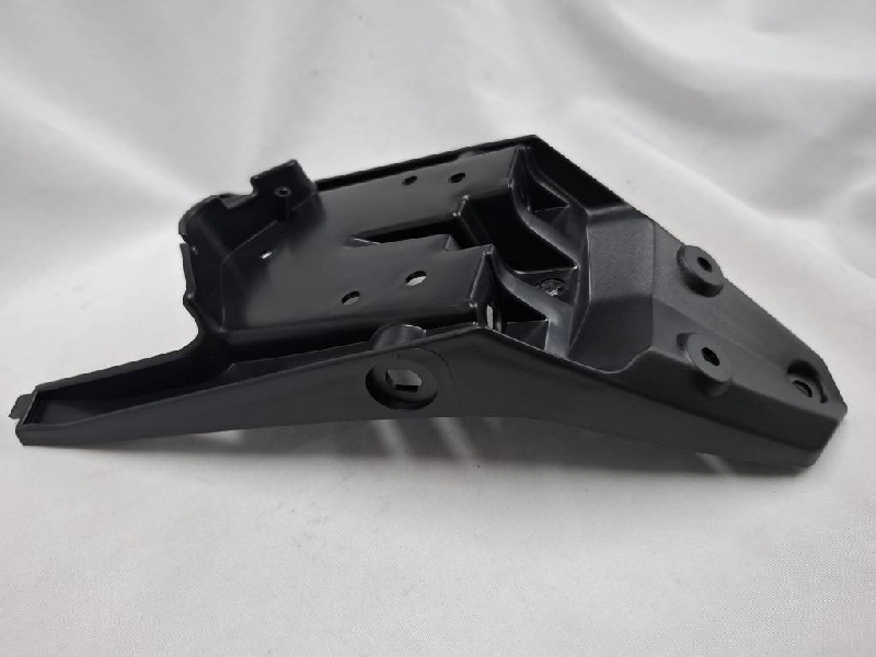 Подкрылок GR2