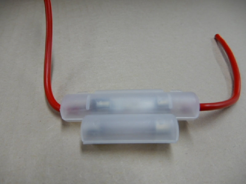 Предохранители 2 шт в корпусе