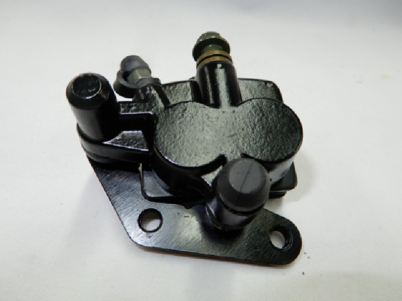 Передний суппорт IRBIS TTR 125 (болт d= 8 мм) (крепления 47 мм)