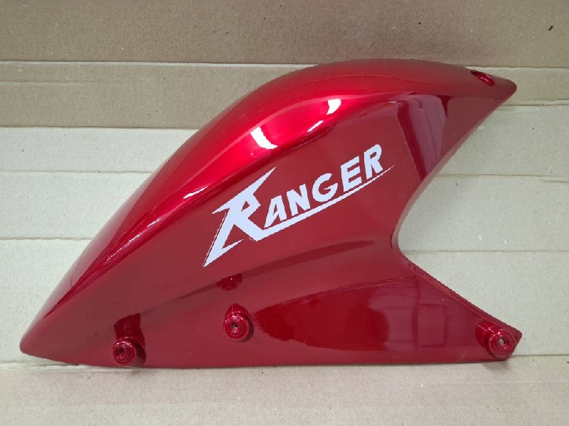 Верхняя облицовка бака Racer Ranger 200 ЛЕВАЯ красная