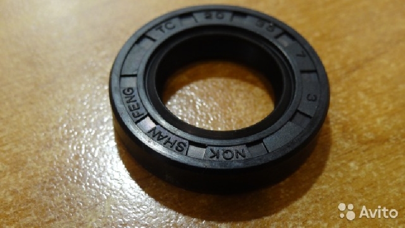 Сальник 20х35х7 для переднего колеса Racer Panther (левый) RACER RC300-GY8X PANTHER