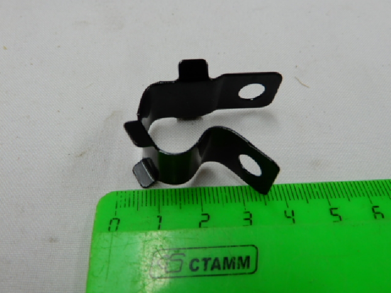 крепление тормозного шланга №1