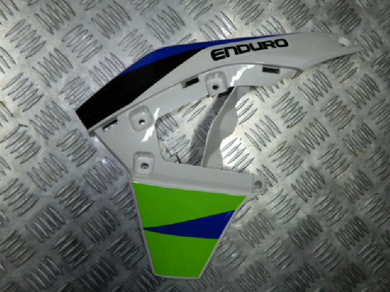 Пластик на бак Racer RC300-GY8A Enduro 300 (передний левый зеленый)