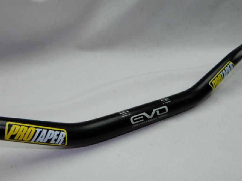 Руль (28-22) черный L=800