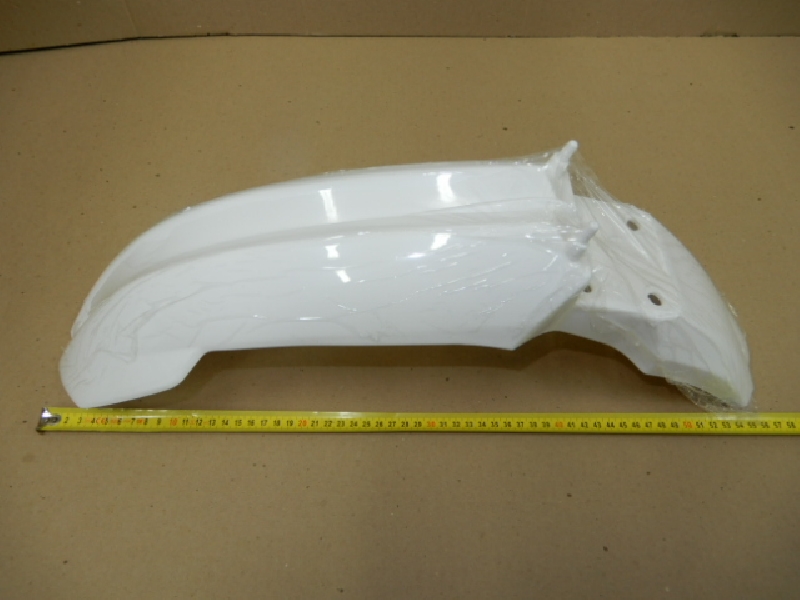 Переднее крыло BSE J1/J2 (LE) (белое)