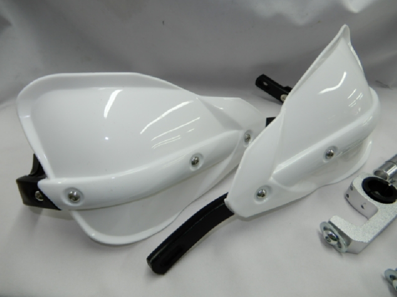 Защита рук армированная белая (крепление d= 22-28 мм) ДЛЯ ЛЮБОГО РУЛЯ