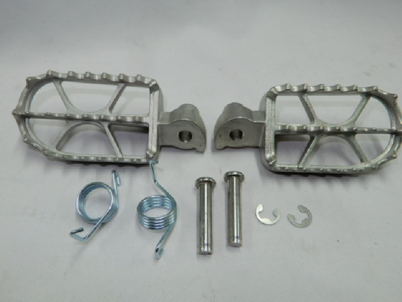 Подножки водительские (левая + правая) Regulmoto ZR , Athlete, Sport 003, CR-X