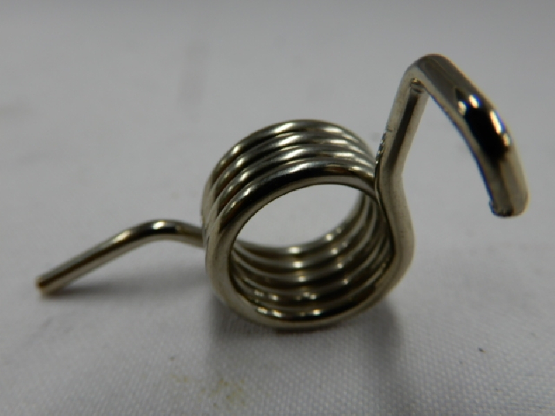 Пружина подножки левой BSE M2 M2Y M4 M8 RTC 300 (1 шт)