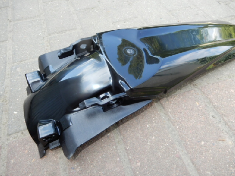 BSE Z11 Z4 Z5 Z6 Z7 Z8 M2 M4 M8 Крыло заднее, чёрное