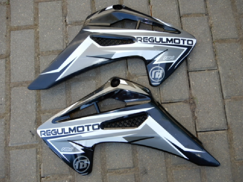 Пластик на бак (левый + правый) Regulmoto Sport 003