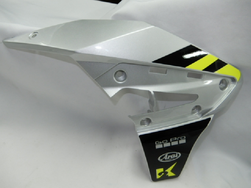 Облицовка бензобака передняя Racer K2 правая (с зеленой полосой)