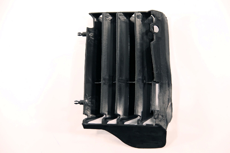 Защита радиатора BSE Z11 (с другой стороны)