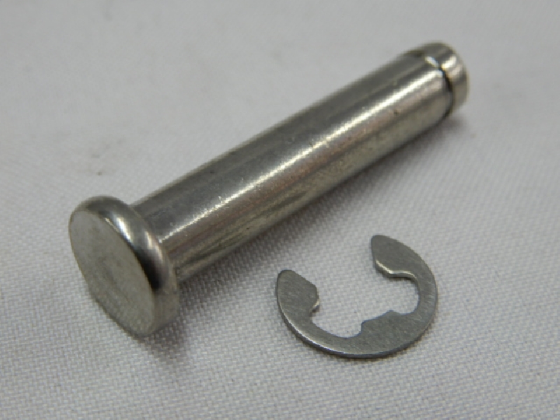 Направляющая ось (штифт) для подножки водителя Regul ZR, Athlete (d=8 мм L= 42.5 мм)