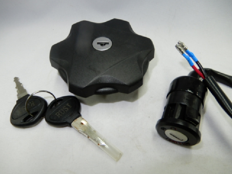 Крышка бака + замок зажигания Avantis A5