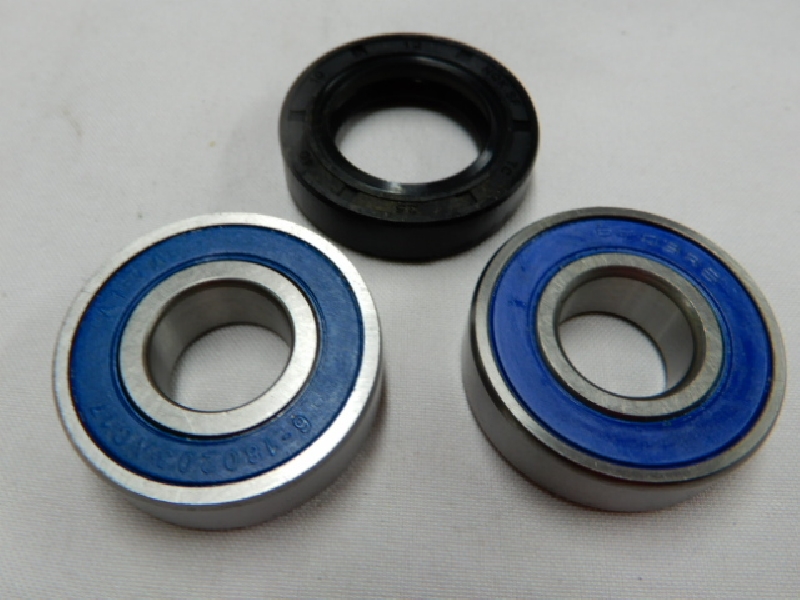 Подшипники и сальник для переднего колеса Racer RC300-GY8A Enduro 300