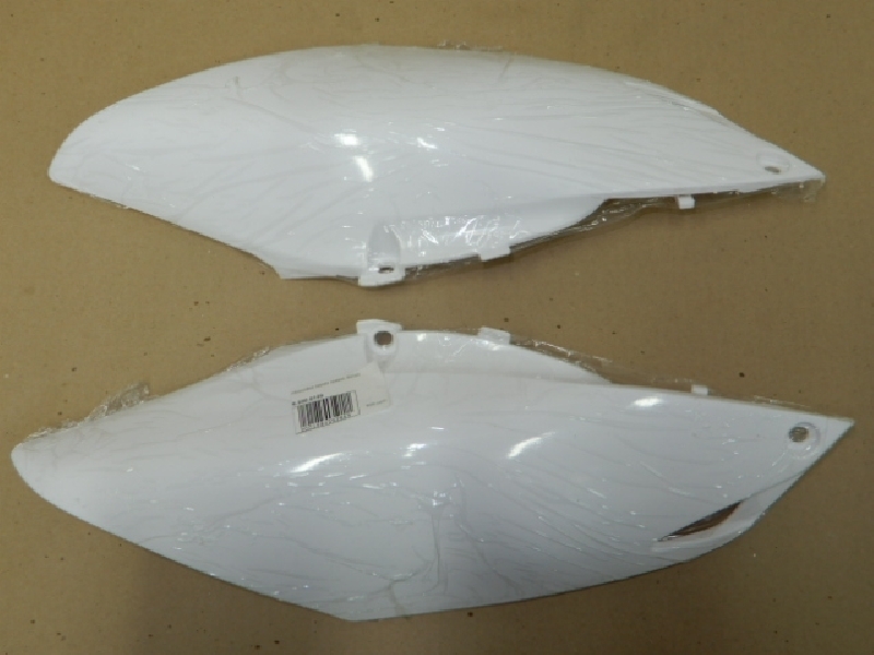 Пластик боковой задний Regulmoto CRZ 300