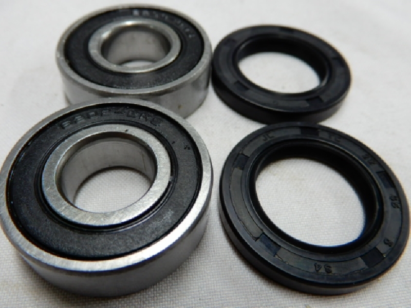 Подшипники и сальники для переднего колеса Motoland XR 250 LITE (6202) 20х35х7