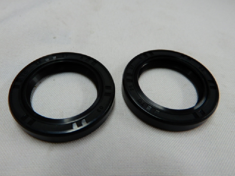 Сальники 26-37-6 (2шт) для колеса