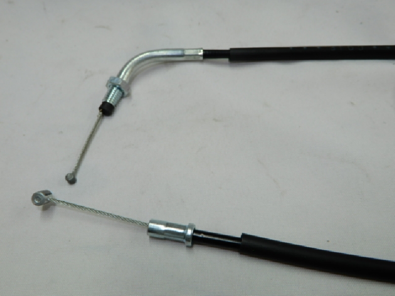 Трос воздушной заслонки Racer Skyway 250 (70 см рубашка) выход 9 см