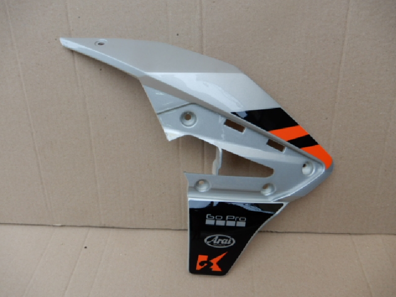 Облицовка бензобака передняя Racer K2 правая (с оранжевой полосой)