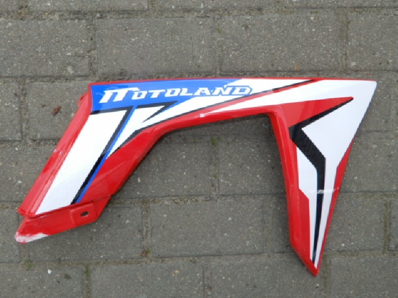 Пластик бака правый RacerXVR , Motoland CRF LT/ST 250 Enduro красный