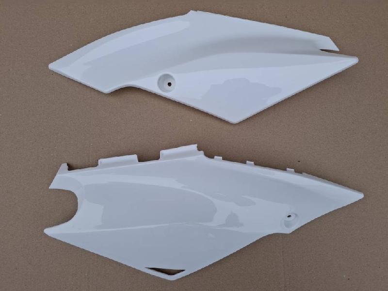 Пластик задний боковой Regulmoto Allroad (левый и правый)