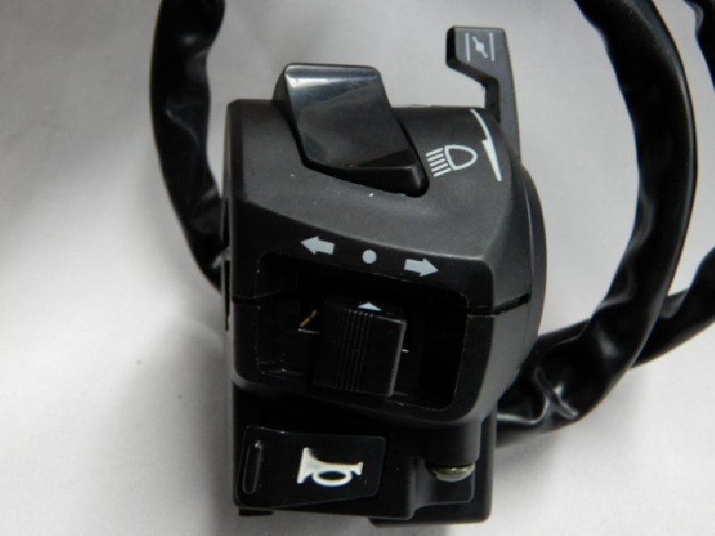 Пульт левый Racer Skyway 250 (9 контактов + провод)